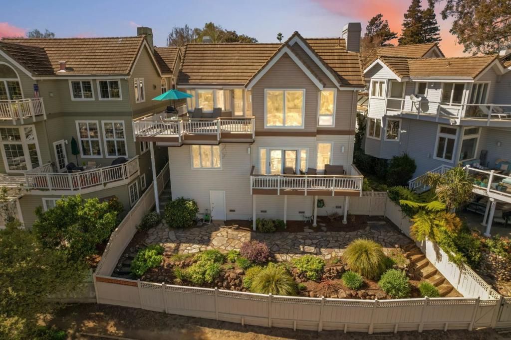 Image 57 of property listing at 126 Frederick Street 20, Santa Cruz, CA 95062