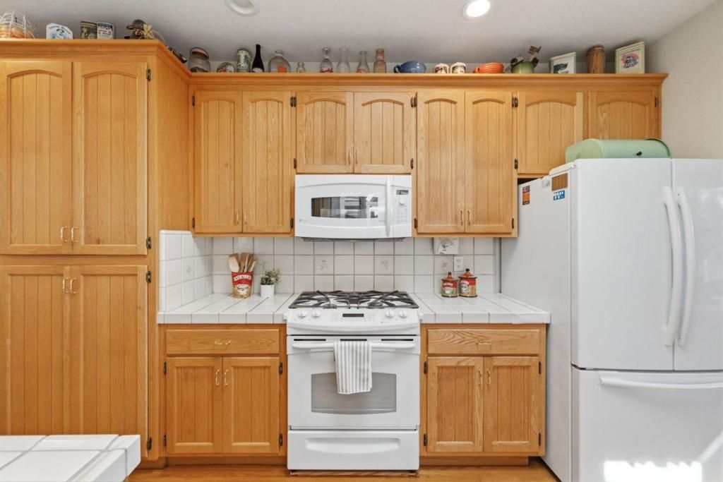 Image 8 of property listing at 126 Frederick Street 20, Santa Cruz, CA 95062