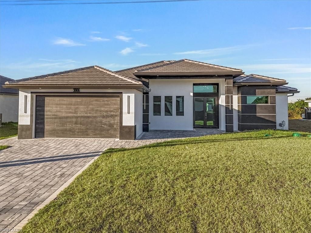 3006 13th ST SW, Lehigh Acres, FL 33976
