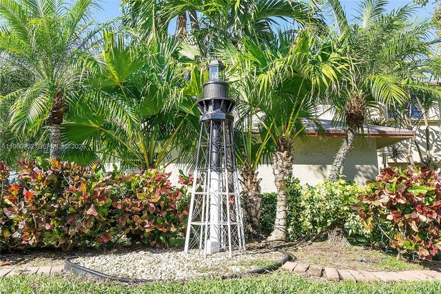 1759 NE 39th Ct 1301, Pompano Beach, FL 33064