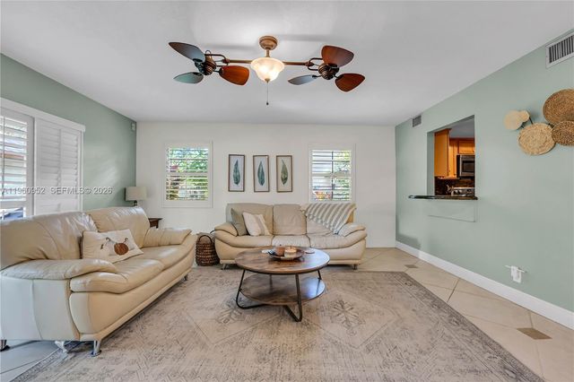 1759 NE 39th Ct 1301, Pompano Beach, FL 33064