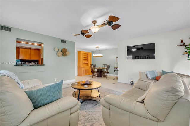 1759 NE 39th Ct 1301, Pompano Beach, FL 33064