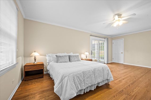 912 Morningside Drive, Lake Forest, IL 60045
