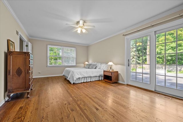 912 Morningside Drive, Lake Forest, IL 60045