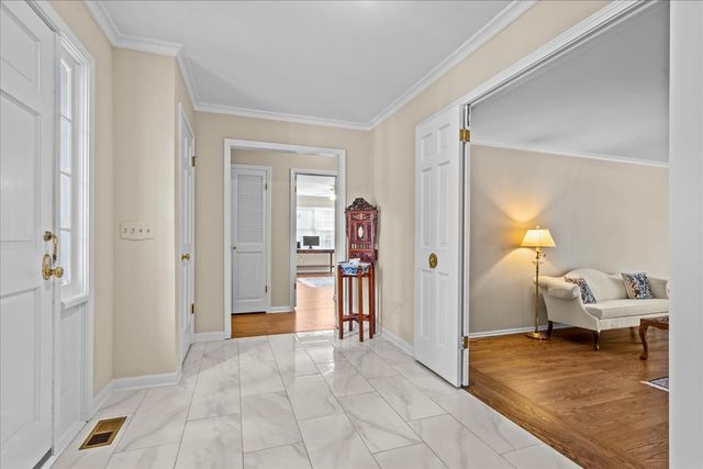 912 Morningside Drive, Lake Forest, IL 60045
