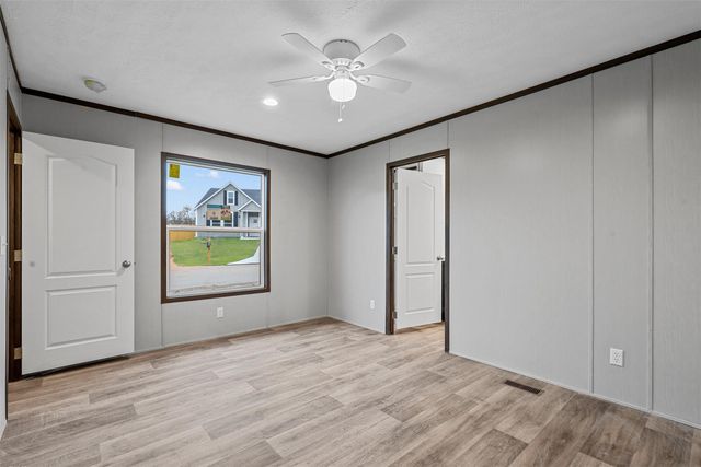 1107 Ridgeview Circle, Granbury, TX 76048
