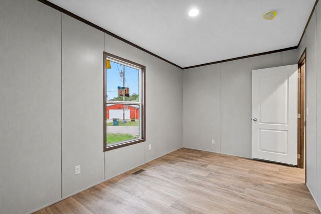 1107 Ridgeview Circle, Granbury, TX 76048