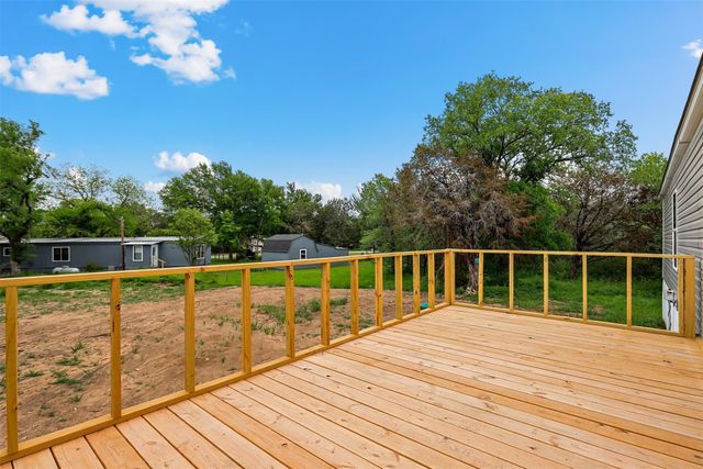 1107 Ridgeview Circle, Granbury, TX 76048
