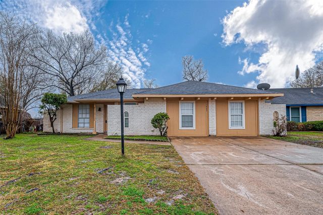 1447 Willow Rock Road, Houston, TX 77088