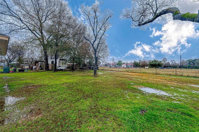 1447 Willow Rock Road, Houston, TX 77088