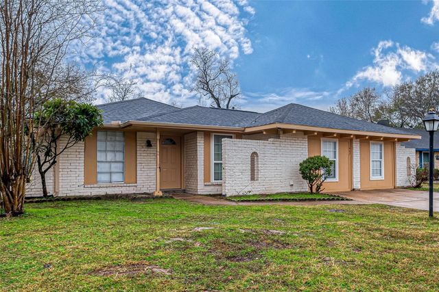 1447 Willow Rock Road, Houston, TX 77088