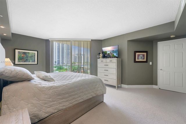 3370 Hidden Bay Dr 507, Aventura, FL 33180