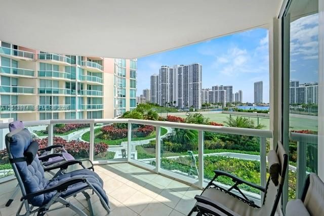 3370 Hidden Bay Dr 507, Aventura, FL 33180