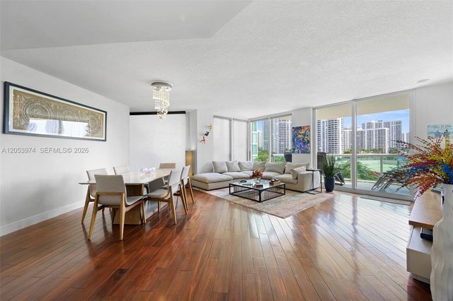 3370 Hidden Bay Dr 507, Aventura, FL 33180