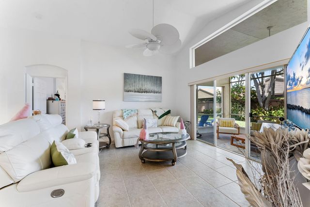 6887 Viale Elizabeth, Delray Beach, FL 33446