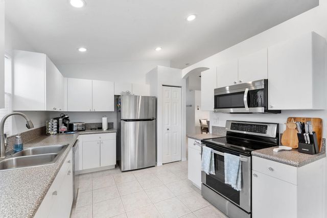 6887 Viale Elizabeth, Delray Beach, FL 33446