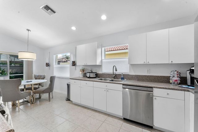 6887 Viale Elizabeth, Delray Beach, FL 33446
