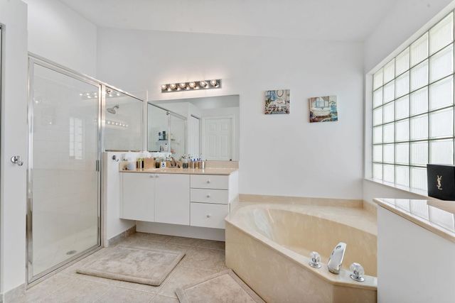 6887 Viale Elizabeth, Delray Beach, FL 33446