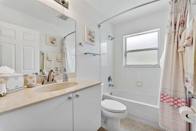 6887 Viale Elizabeth, Delray Beach, FL 33446