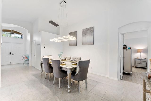 6887 Viale Elizabeth, Delray Beach, FL 33446