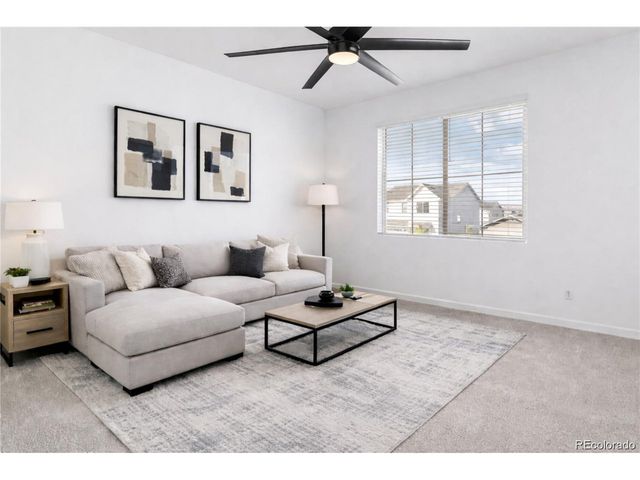 126 S Vandriver Way, Aurora, CO 80018