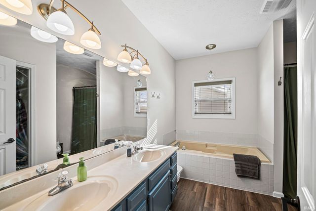 1709 Stonegate Circle, Lafayette, IN 47909