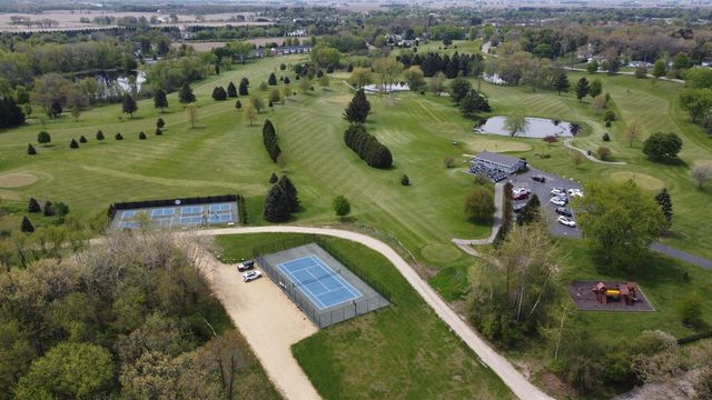 1030 Jenkins DRIVE, Fontana, WI 53125