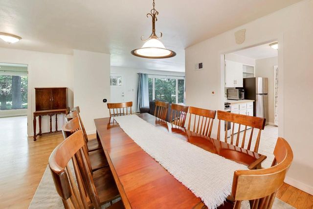 1030 Jenkins DRIVE, Fontana, WI 53125