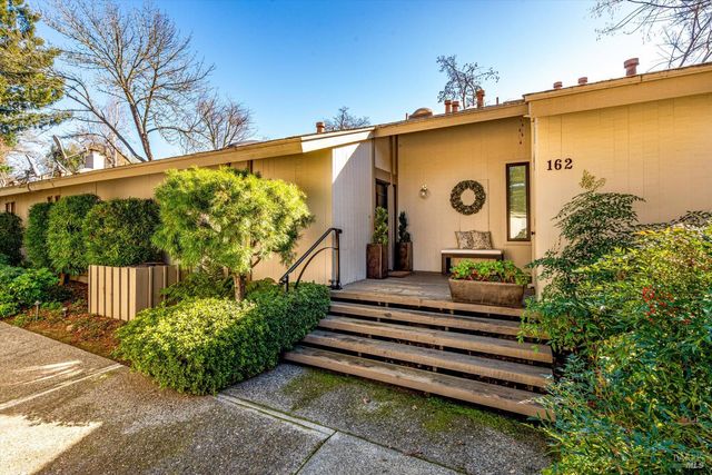 162 Bonnie Brook Dr, Napa, CA 94558