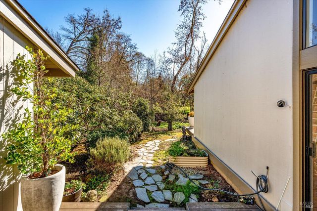 162 Bonnie Brook Dr, Napa, CA 94558