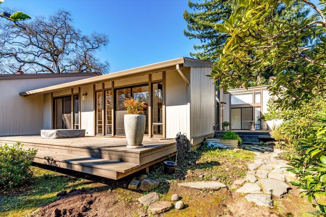 162 Bonnie Brook Dr, Napa, CA 94558