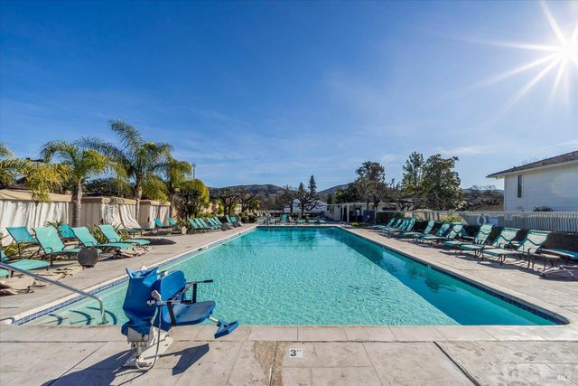 162 Bonnie Brook Dr, Napa, CA 94558