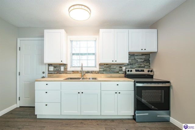 1985 Campbellsville Road, Hodgenville, KY 42748