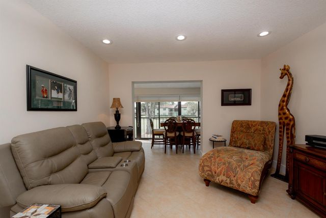 21703 Tall Palm Circle 5-D, Boca Raton, FL 33433