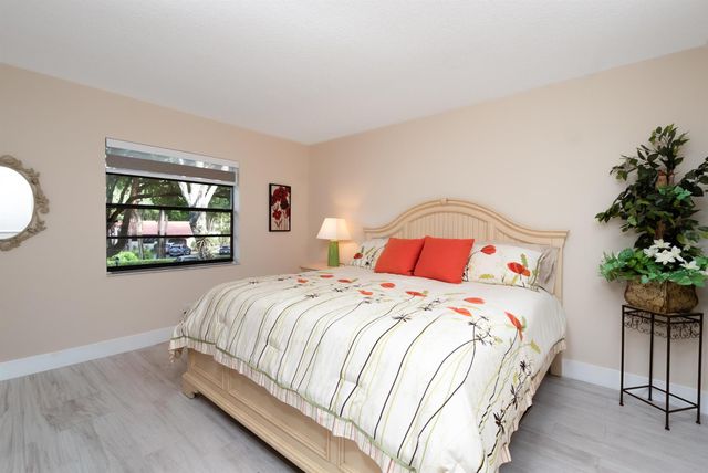 21703 Tall Palm Circle 5-D, Boca Raton, FL 33433