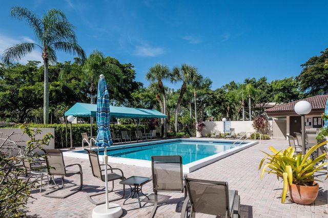 21703 Tall Palm Circle 5-D, Boca Raton, FL 33433
