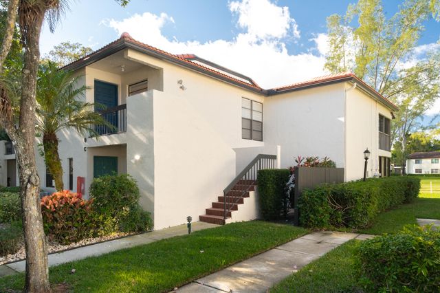 21703 Tall Palm Circle 5-D, Boca Raton, FL 33433