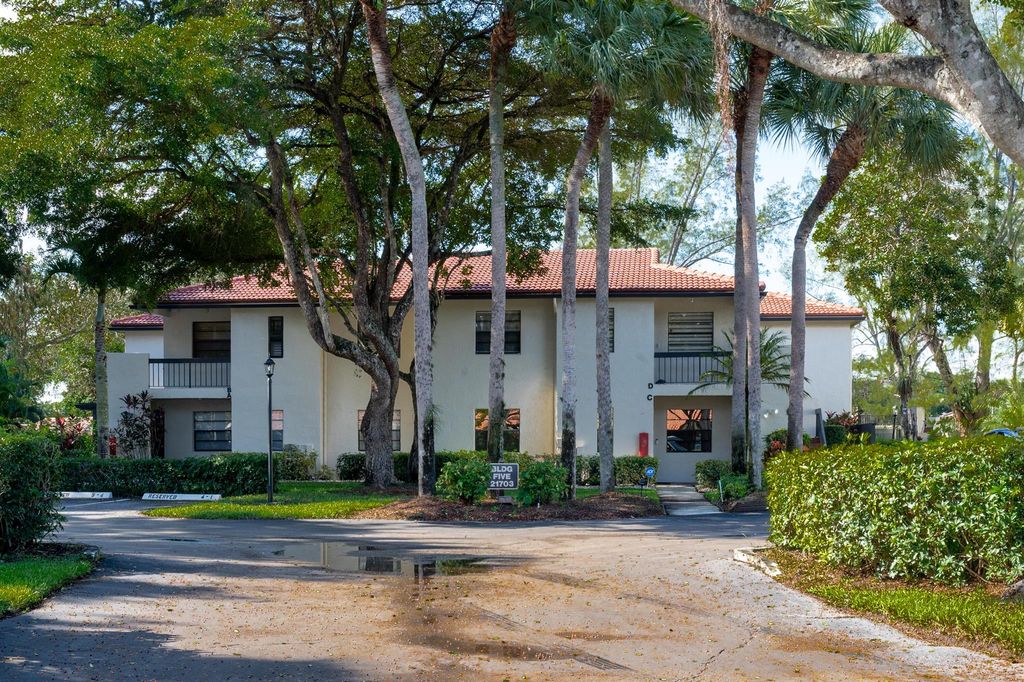 21703 Tall Palm Circle 5-D, Boca Raton, FL 33433
