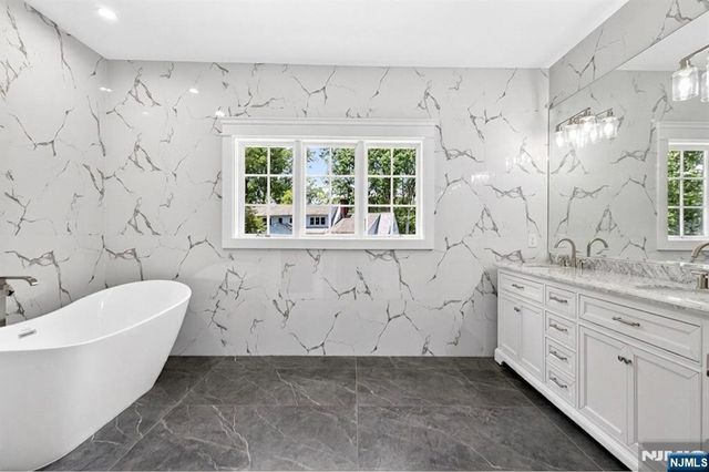249 Terrace Road, Franklin Lakes, NJ 07417