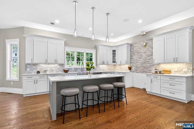 249 Terrace Road, Franklin Lakes, NJ 07417