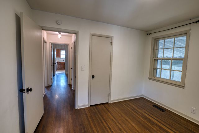 2538 Woodberry Dr, Nashville, TN 37214