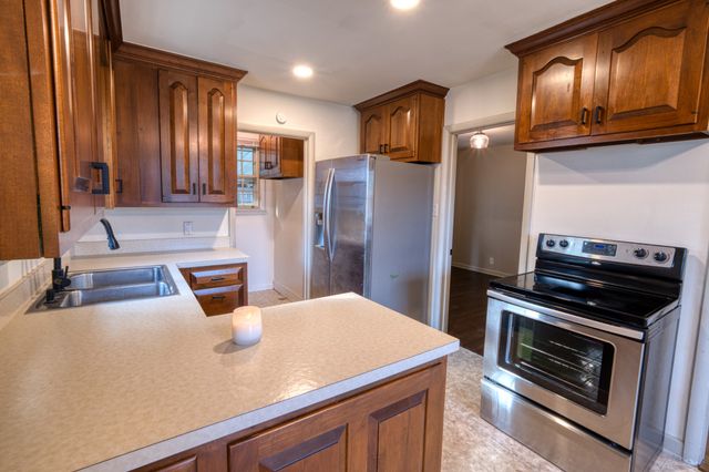 2538 Woodberry Dr, Nashville, TN 37214