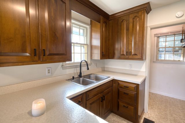 2538 Woodberry Dr, Nashville, TN 37214