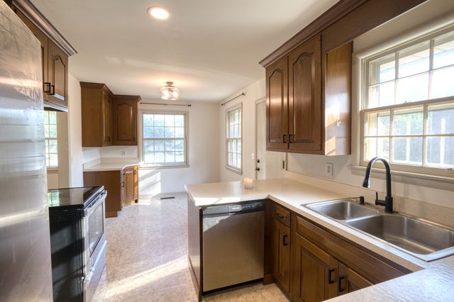 2538 Woodberry Dr, Nashville, TN 37214