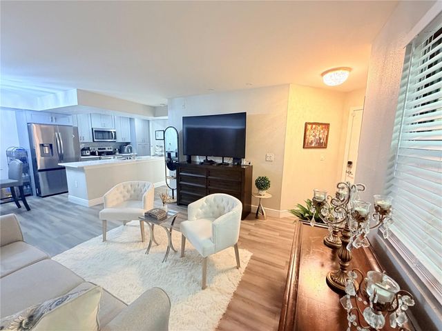 3004 PARKWAY BOULEVARD 101, Kissimmee, FL 34747