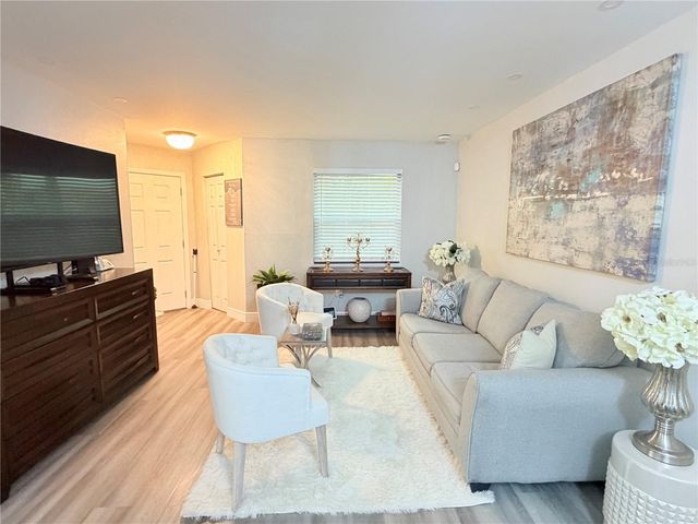 3004 PARKWAY BOULEVARD 101, Kissimmee, FL 34747
