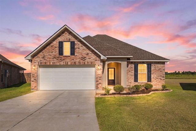 7962 Lecompte Townes, Iowa, LA 70647