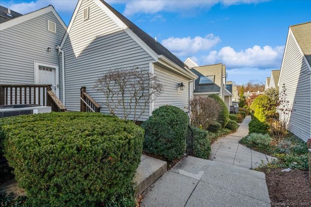 66 Wilton Crest 66, Wilton, CT 06897