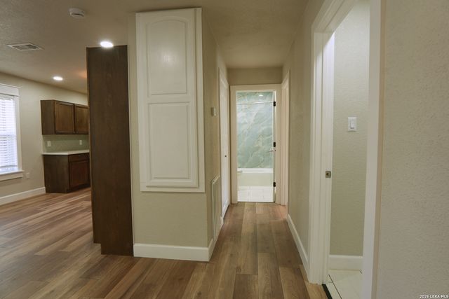 6086 Castle Hunt, San Antonio, TX 78218
