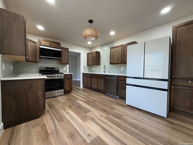 6086 Castle Hunt, San Antonio, TX 78218